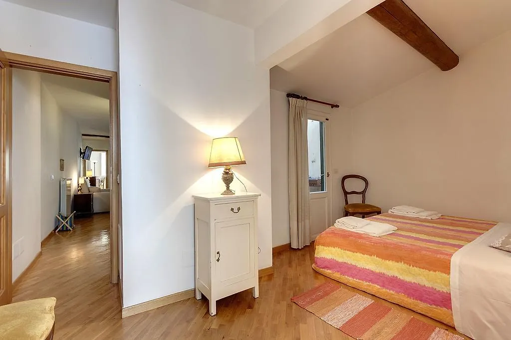 Residenza Leonardo Apartman Firenze Olaszország